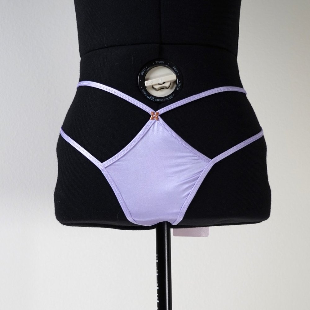 SAVAGE X FENTY Savage Not Sorry Low-Rise Strappy Thong, Women's M, Purple